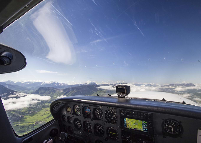 Cessna 172 Cockpit