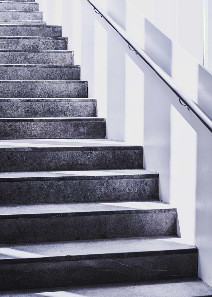 Minimal staircase