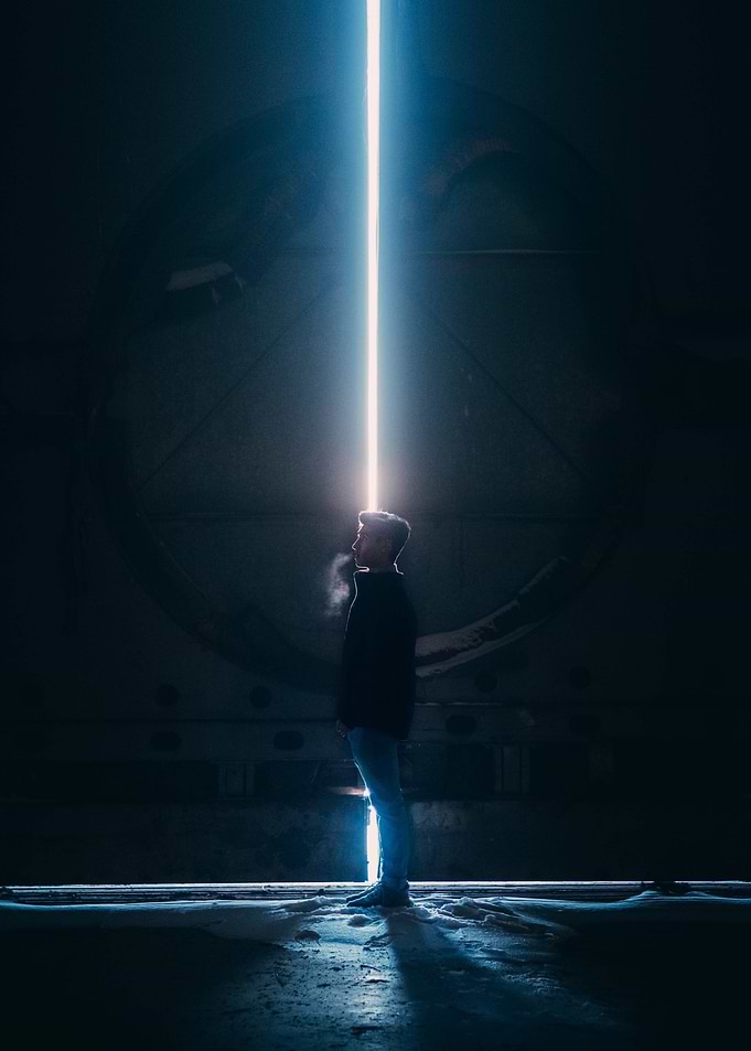 Light silhouette