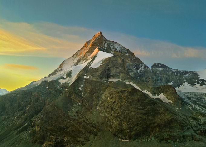 VIEW MOUTAIN