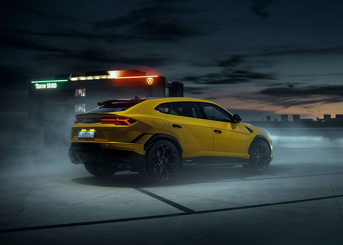 lamborghini urus