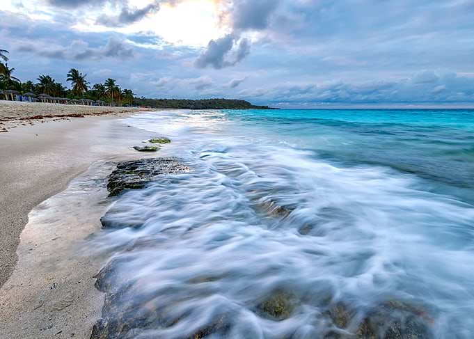 motion blur ocean waves