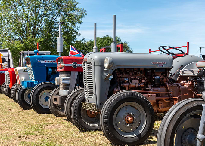 Vintage Tractors on Show