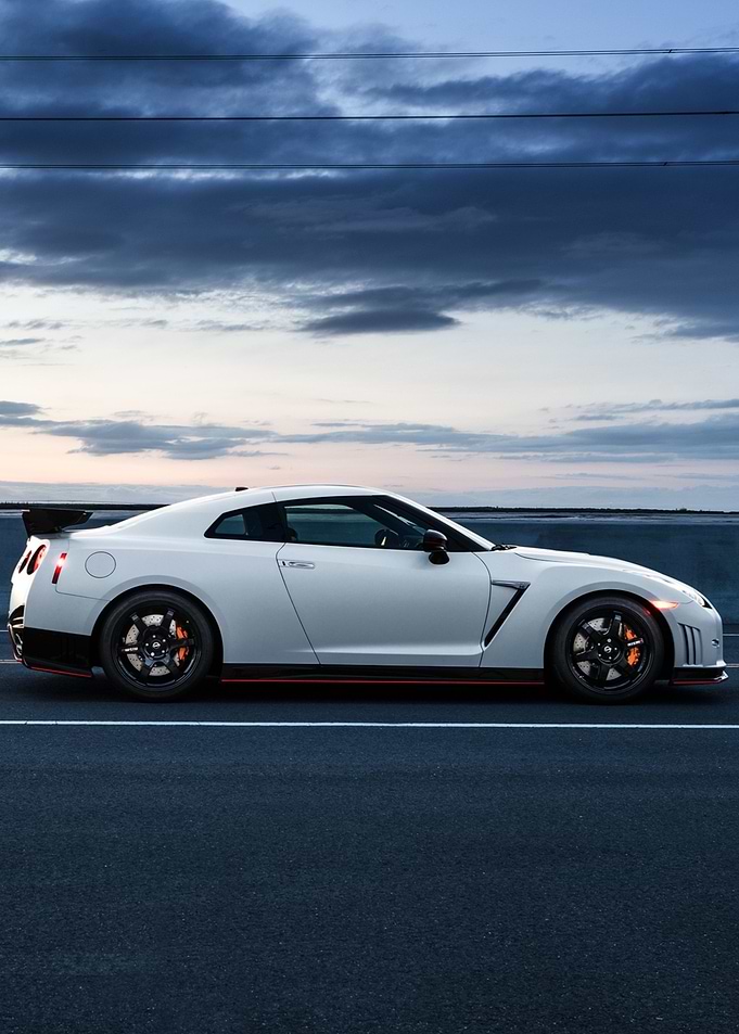 Nissan GTR
