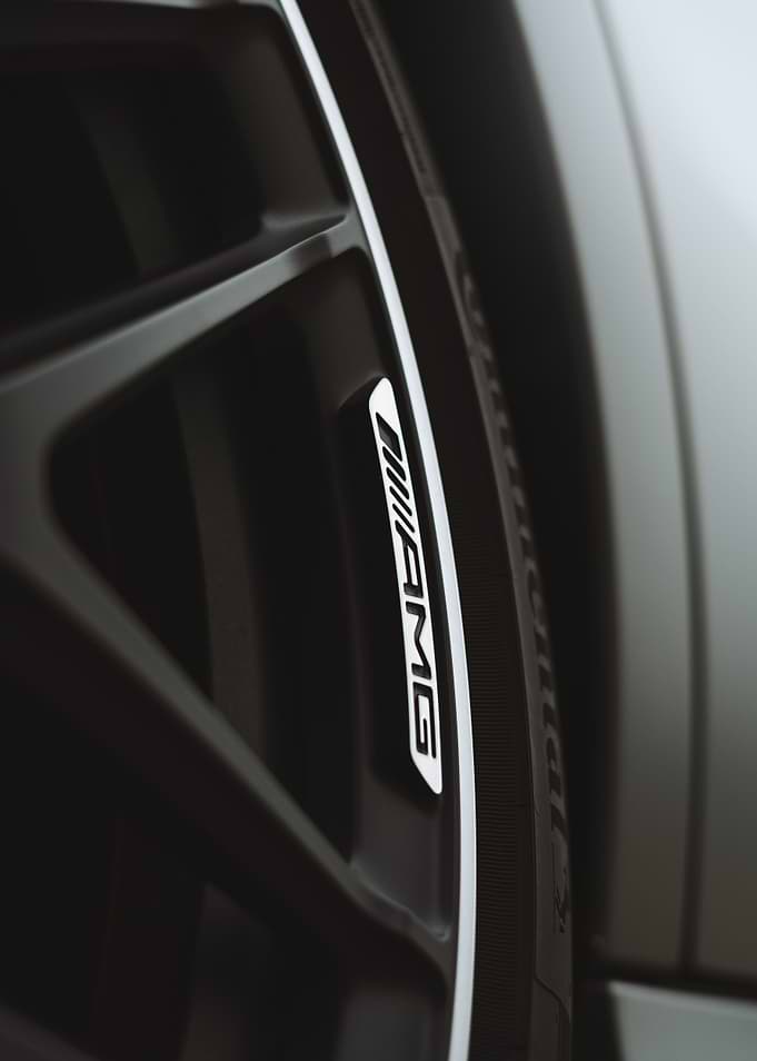 Mercedes CLA 45S AMG V15