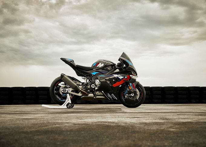 bmw m1000 RR