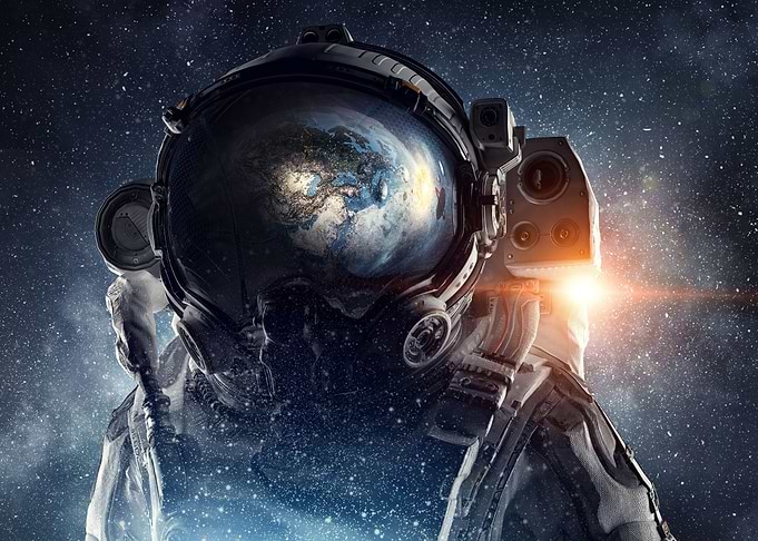 mirror astronaut