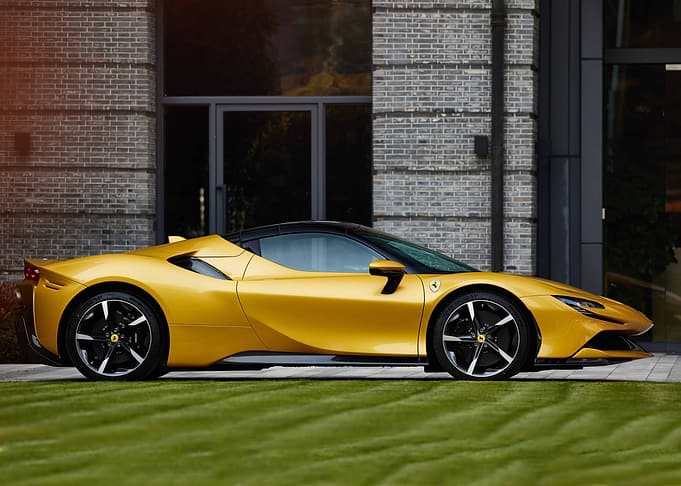 Ferrari SF90 Spider