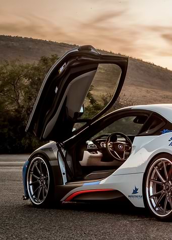 BMW i8 coupe roadster