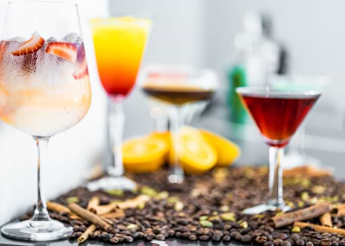 drink cocktail