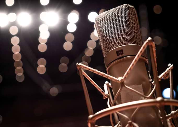 Microphone in Lights