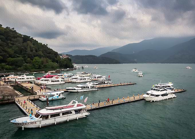 Oil Painting Sun Moon Lake