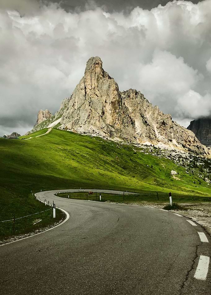 VIEW TO THE MOUNTAIN
