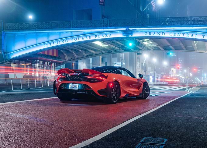 mclaren 765lt