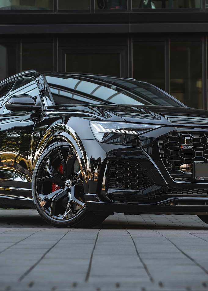 Audi RSQ8 V5