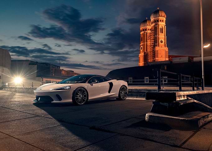 McLaren GT