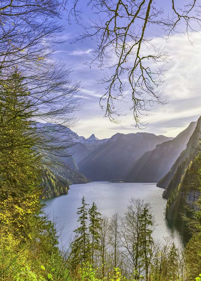 LAKE AND MOUNTAIN