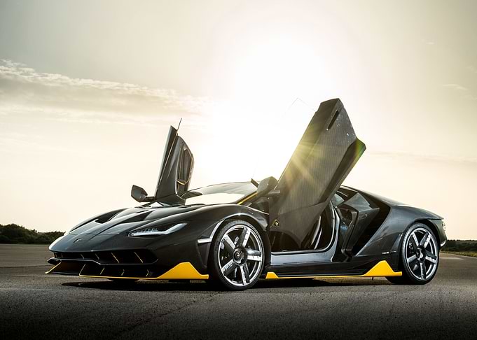 LAMBORGHINI CENTENARIO