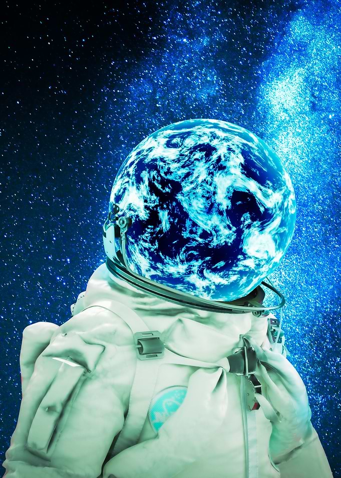 Astronaut Planet Head