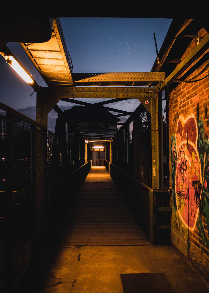 Bridge Graffiti