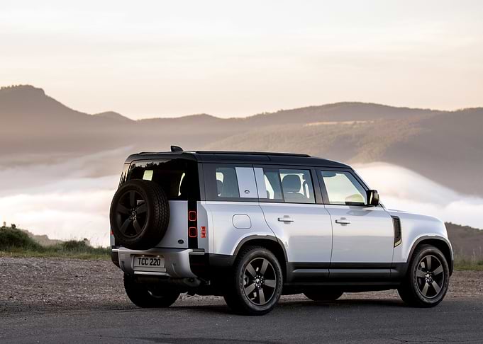 Land Rover Defender 110