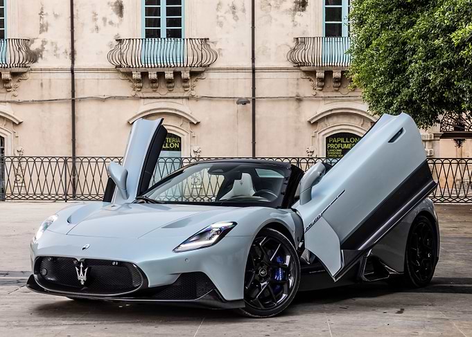 Maserati MC20 Cielo 2023
