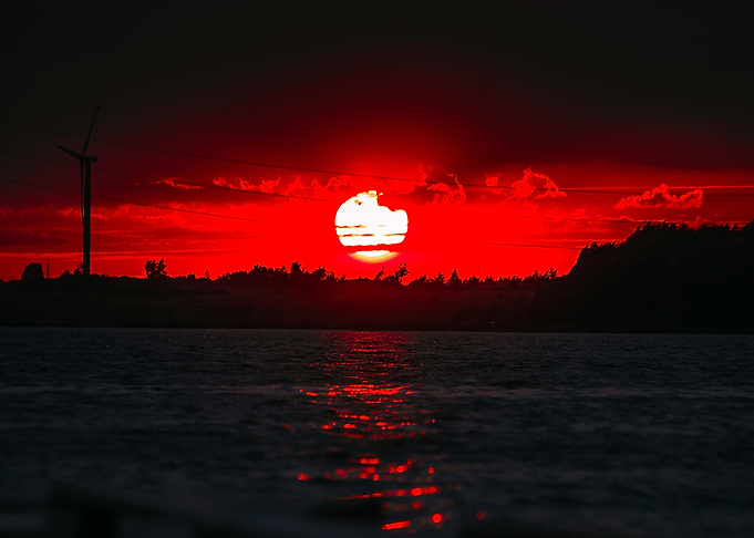 lake sunset red