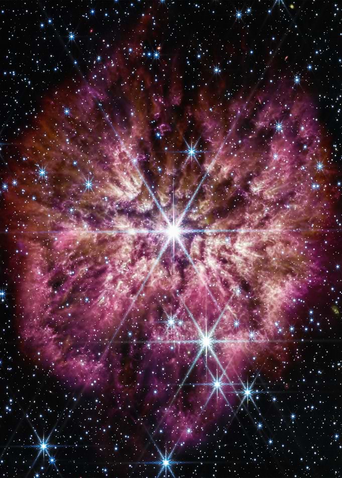 JWST Wolf Rayet WR 124