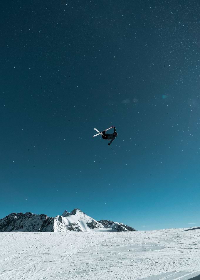 skiing unbelievable flight