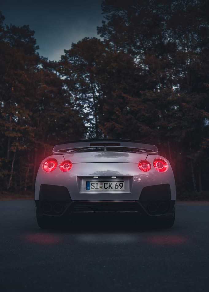 Nissan GTR back