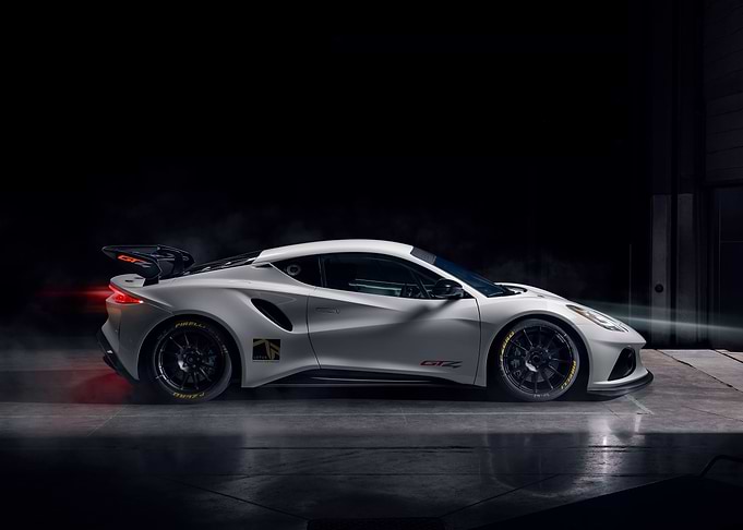 Lotus Emira GT4