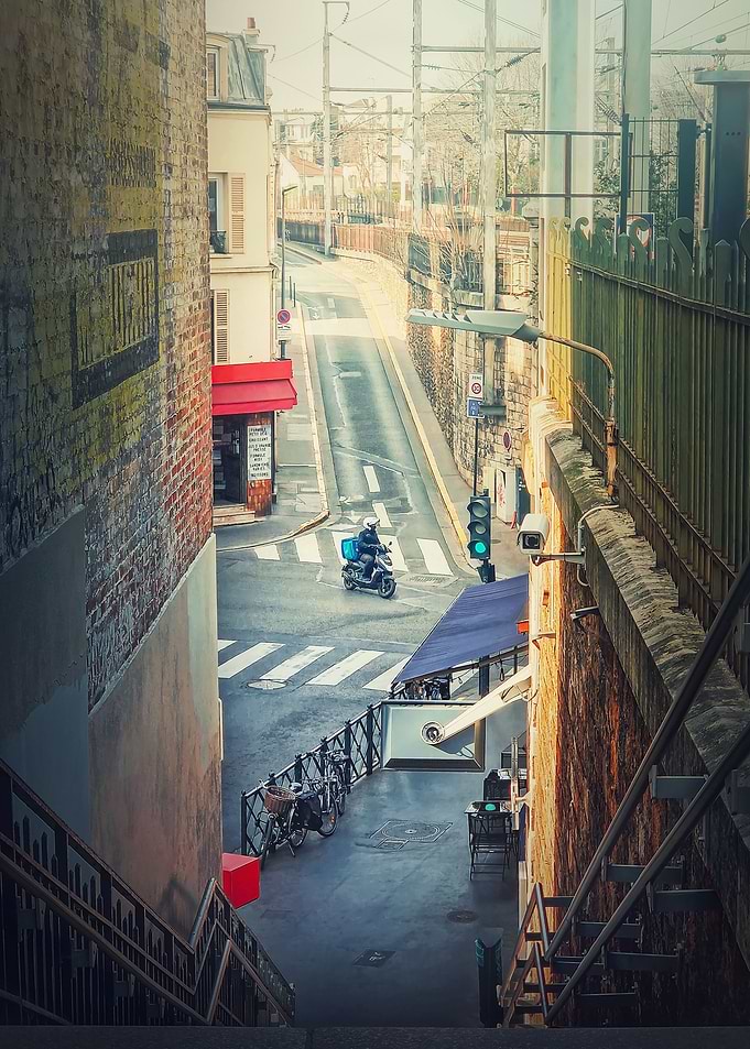 a bike in the crossroad
