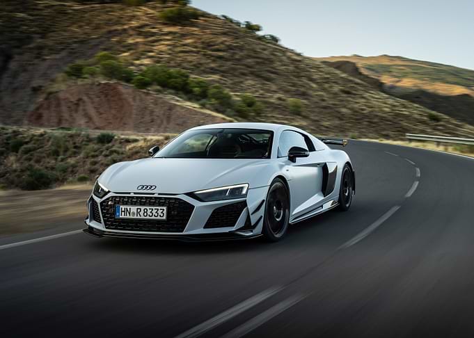 White AUTOMOTIVE V10 GT