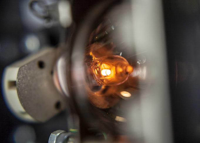 Projector lamp dim macro