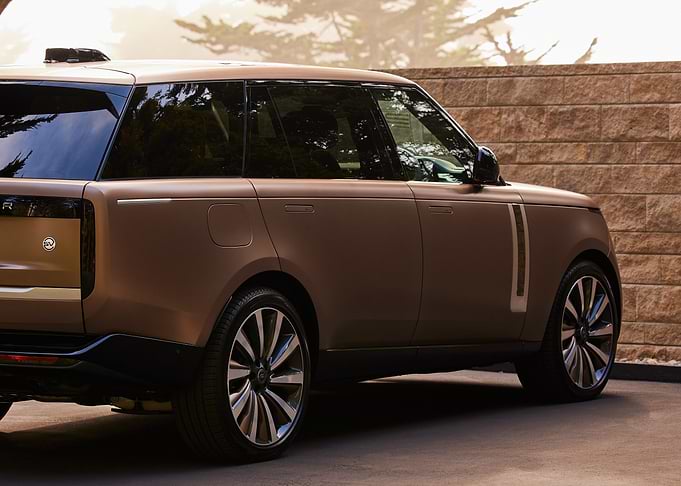 Range Rover SV