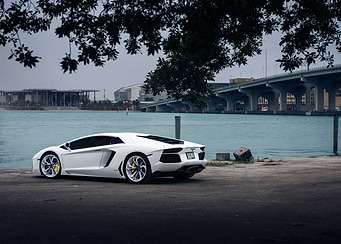 Lamborghini Aventador