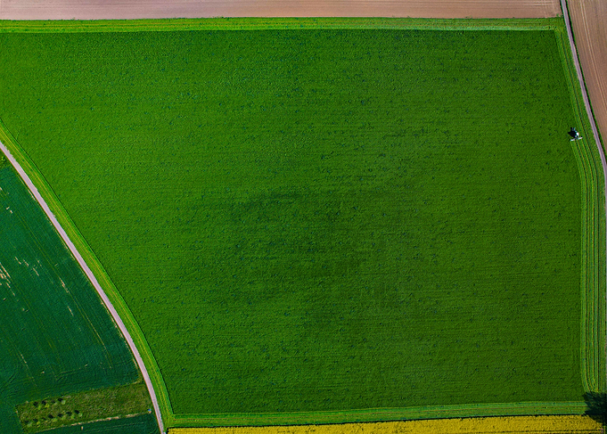Field top view tractor
