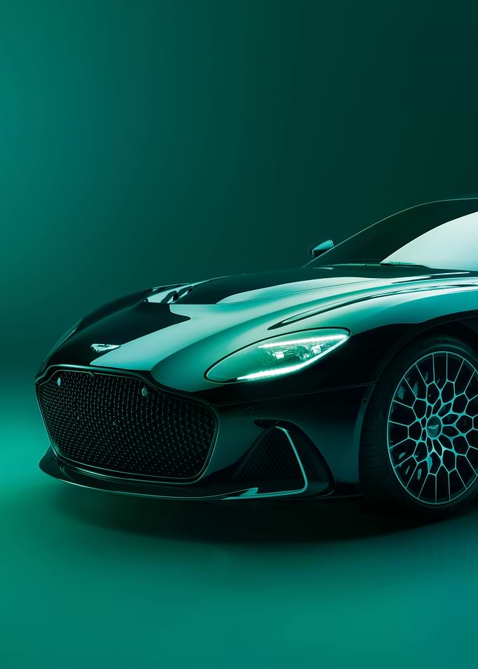 Aston Martin DBS 770