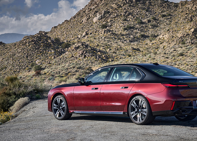 BMW i760