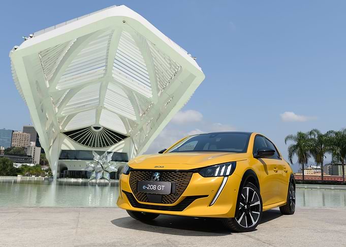 Peugeot e208 GT