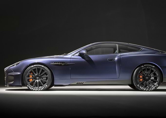 Aston Martin Vanquish 25