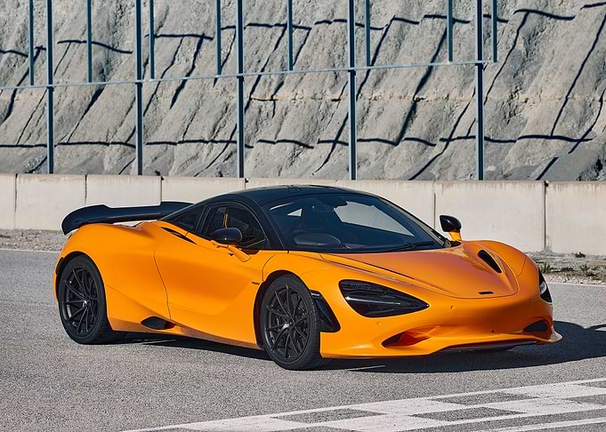 McLaren 750s coupe