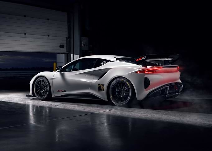 Lotus Emira GT4