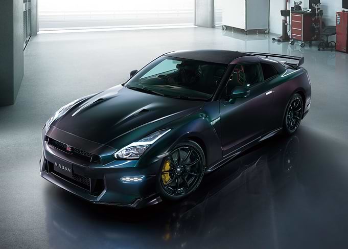 Nissan gt r track