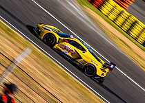 CORVETTE C8R