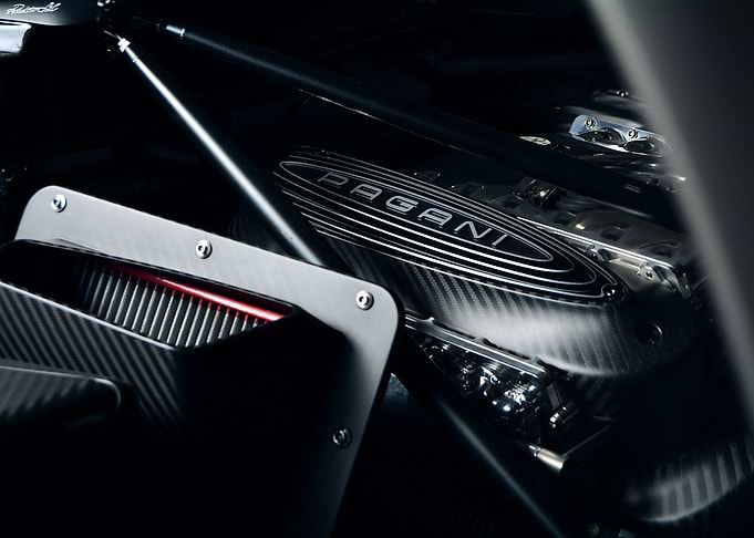 Huayra BC V12 Detail