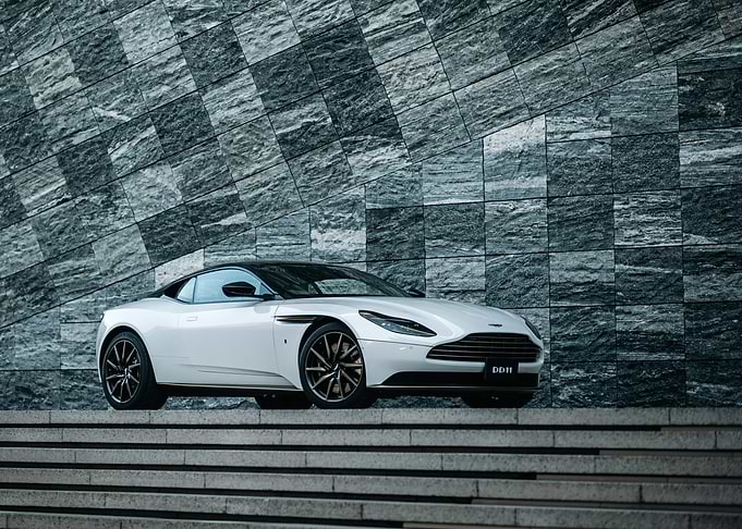 Aston Martin DB 11