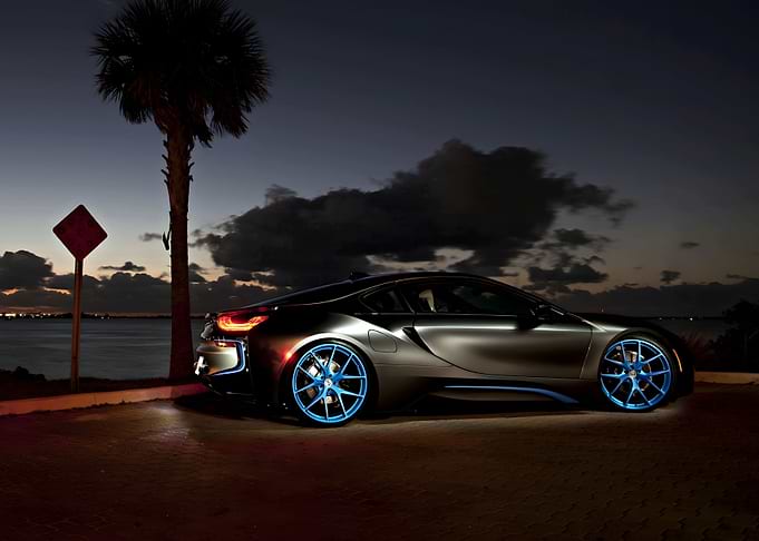 BMW i8