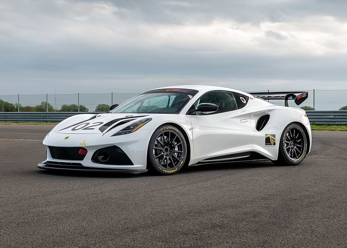 lotus emira gt4