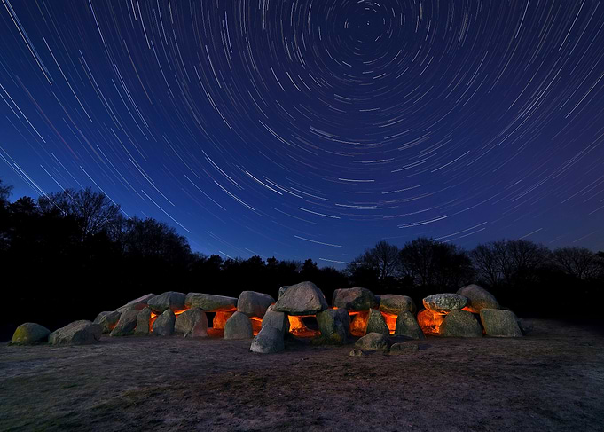 Star lines above Hunebed